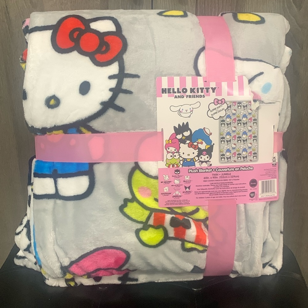 New Hello Kitty & Friends 60" x 90" Twin Gray Super Soft Plush Blanket With Bow